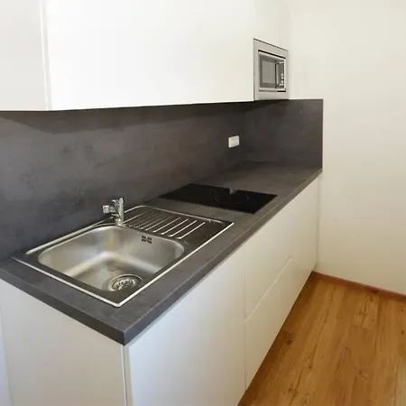 Alpenblick - Modernes In Ruhelage Apartmán Villach